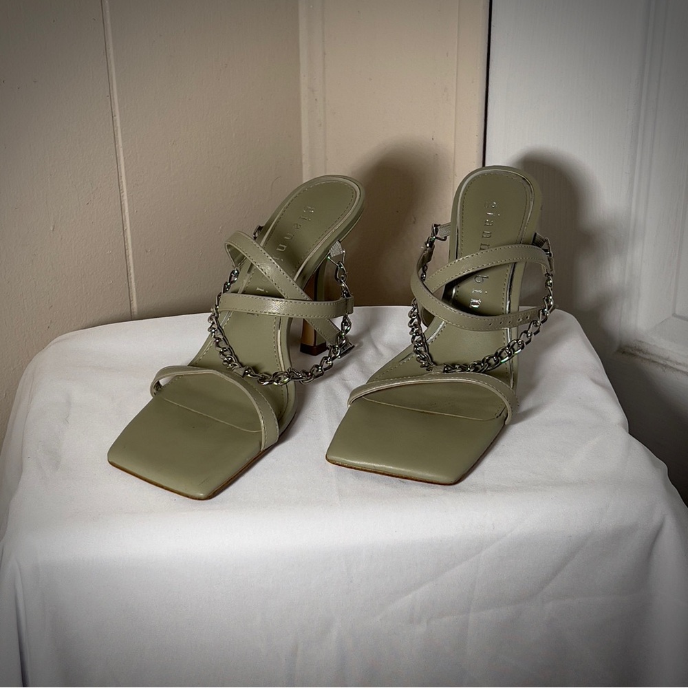 Stylish Olive Green Strappy Women's Heels